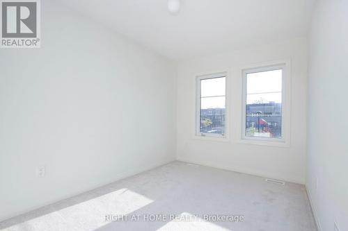 17 Queen Alexandra Lane, Clarington (Bowmanville), ON - Indoor Photo Showing Other Room