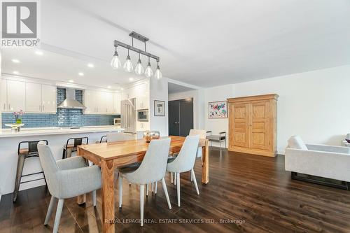 607 - 350 Lonsdale Road, Toronto (Forest Hill South), ON - Indoor Photo Showing Dining Room