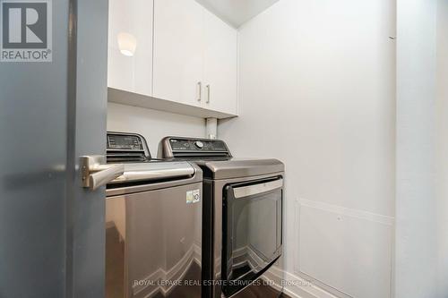 607 - 350 Lonsdale Road, Toronto (Forest Hill South), ON - Indoor Photo Showing Laundry Room