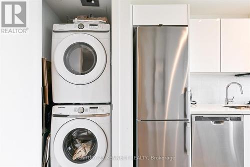 1310 - 55 Ontario Street, Toronto (Moss Park), ON - Indoor Photo Showing Laundry Room