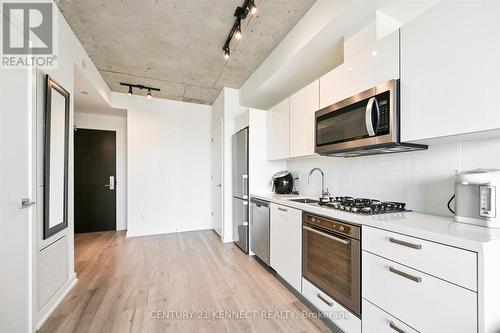 1310 - 55 Ontario Street, Toronto (Moss Park), ON - Indoor Photo Showing Kitchen