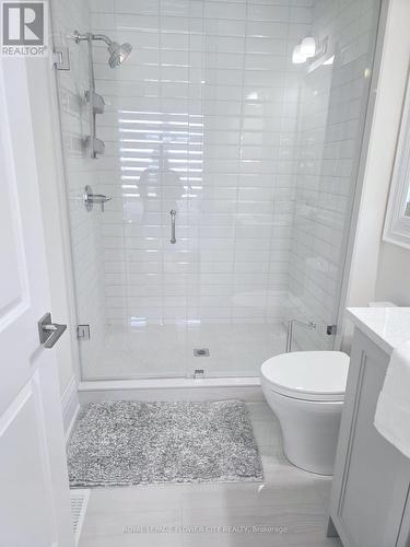 28 Heathcote Road, Vaughan (Vellore Village), ON - Indoor Photo Showing Bathroom