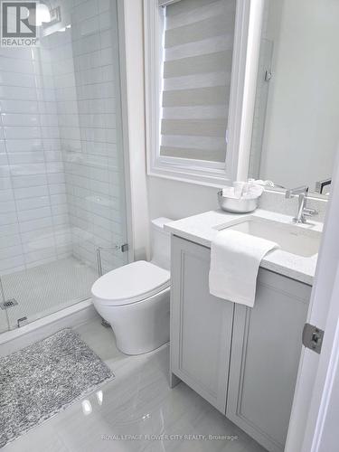 28 Heathcote Road, Vaughan (Vellore Village), ON - Indoor Photo Showing Bathroom