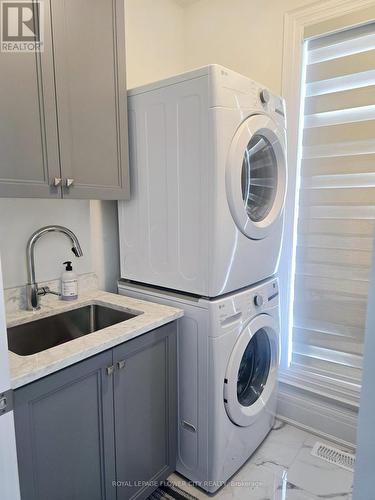 28 Heathcote Road, Vaughan (Vellore Village), ON - Indoor Photo Showing Laundry Room