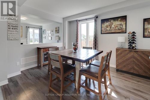 24 Sasco Way, Essa, ON - Indoor Photo Showing Dining Room