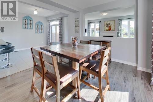 24 Sasco Way, Essa, ON - Indoor Photo Showing Dining Room