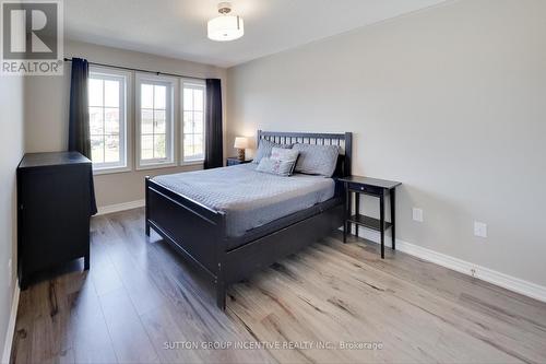 24 Sasco Way, Essa, ON - Indoor Photo Showing Bedroom