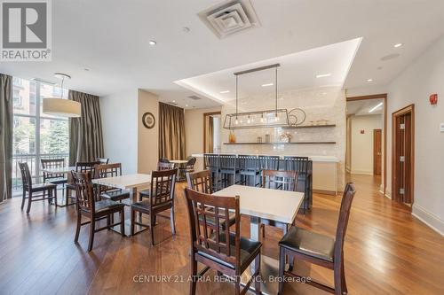 423 - 111 Civic Square Gate, Aurora, ON - Indoor Photo Showing Dining Room