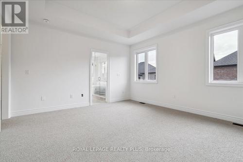 1364 Hydrangea Gardens, Oakville, ON - Indoor Photo Showing Other Room