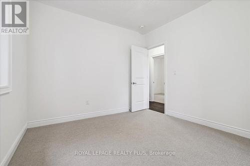 1364 Hydrangea Gardens, Oakville, ON - Indoor Photo Showing Other Room