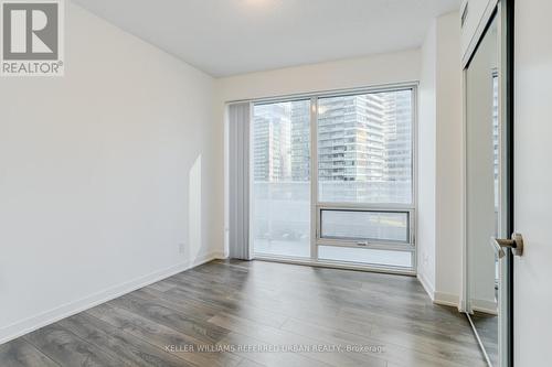 1604 - 100 Harbour Street, Toronto (Waterfront Communities), ON - Indoor Photo Showing Other Room