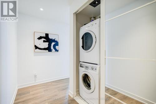 1604 - 100 Harbour Street, Toronto (Waterfront Communities), ON - Indoor Photo Showing Laundry Room