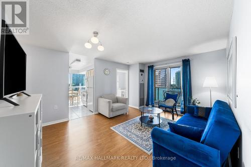 602 - 22 Olive Avenue, Toronto, ON - Indoor Photo Showing Living Room