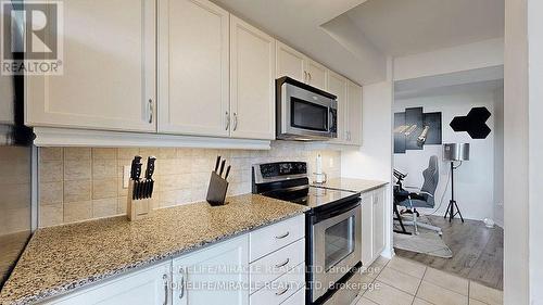 Ph311 - 18 Valley Woods Road, Toronto (Parkwoods-Donalda), ON - Indoor Photo Showing Kitchen