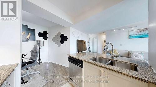 Ph311 - 18 Valley Woods Road, Toronto (Parkwoods-Donalda), ON - Indoor Photo Showing Kitchen With Double Sink