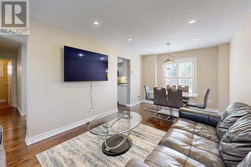 77 Rolling Acres Drive, Whitby (Rolling Acres), ON - Indoor Photo Showing Living Room