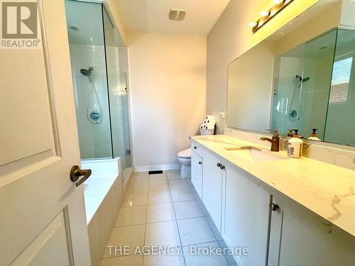 50 Grady Drive, Clarington, ON - Indoor Photo Showing Bathroom