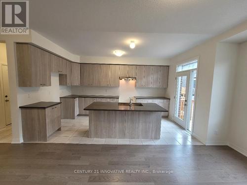 1031 Pisces Trail, Pickering, ON - Indoor Photo Showing Kitchen