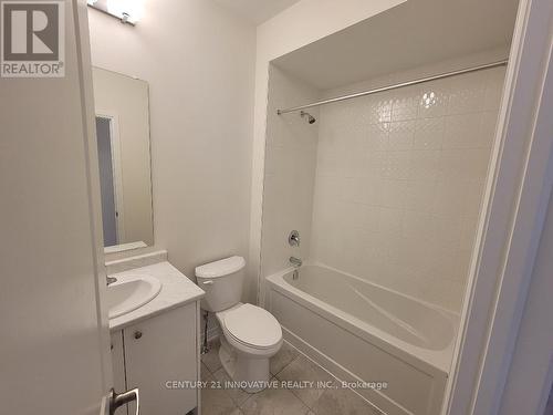 1031 Pisces Trail, Pickering, ON - Indoor Photo Showing Bathroom