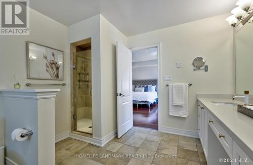 57 Castleglen Boulevard, Markham, ON - Indoor Photo Showing Bathroom