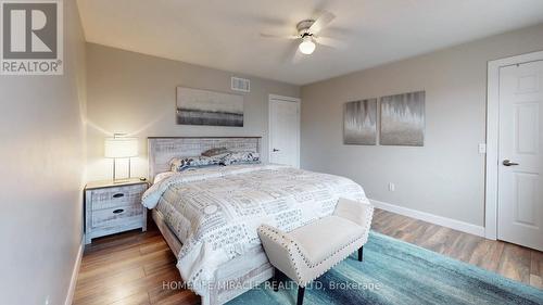 126 Mowat Crescent, Halton Hills, ON - Indoor Photo Showing Bedroom