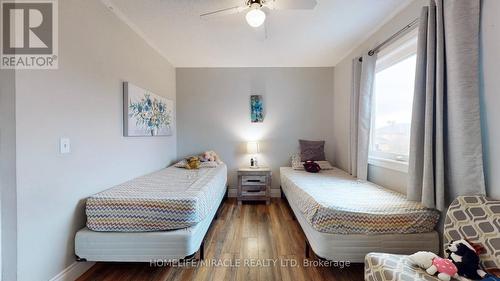 126 Mowat Crescent, Halton Hills, ON - Indoor Photo Showing Bedroom