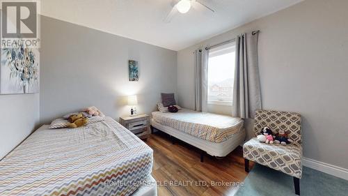 126 Mowat Crescent, Halton Hills, ON - Indoor Photo Showing Bedroom