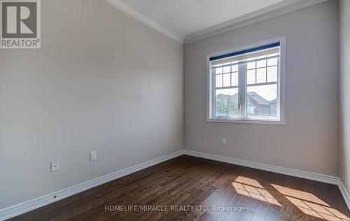 33 Morra Avenue, Caledon, ON - Indoor Photo Showing Other Room