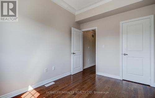 33 Morra Avenue, Caledon, ON - Indoor Photo Showing Other Room