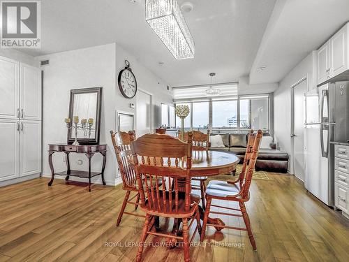 628 - 3091 Dufferin Street, Toronto (Yorkdale-Glen Park), ON - Indoor Photo Showing Dining Room