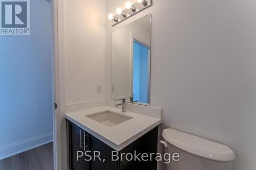 1105 - 470 Dundas Street E, Hamilton, ON - Indoor Photo Showing Bathroom