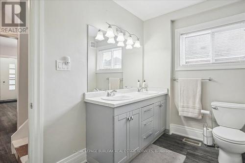 38 Viewpoint Avenue, Hamilton (Eastmount), ON - Indoor Photo Showing Bathroom