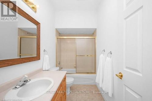 28 - 11 Twentyplace Boulevard, Hamilton (Twenty Place), ON - Indoor Photo Showing Bathroom