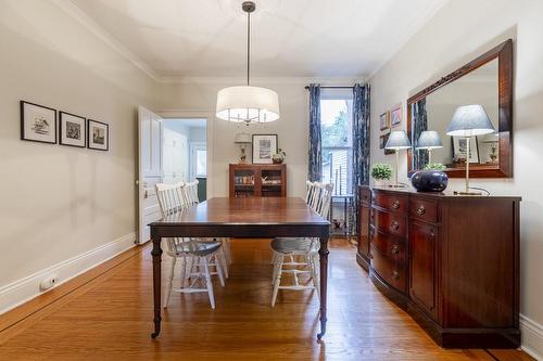 40 Gladstone Avenue, Hamilton, ON - Indoor Photo Showing Dining Room