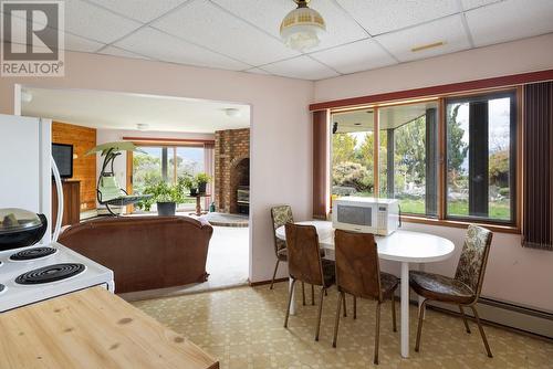 6841 Raven Road, Vernon, BC - Indoor Photo Showing Dining Room