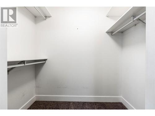 721 Cadder Avenue, Kelowna, BC - Indoor With Storage