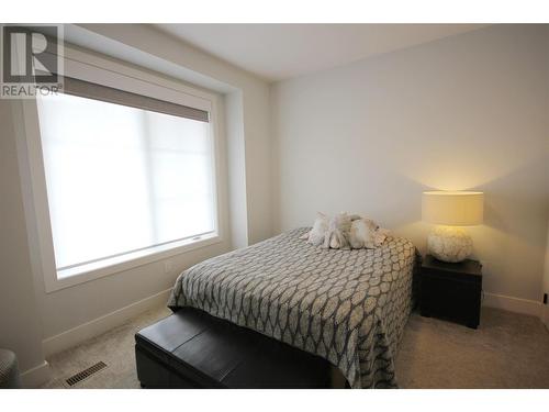 1164 Elk Street, Penticton, BC - Indoor Photo Showing Bedroom