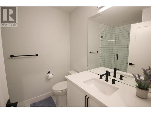 1164 Elk Street, Penticton, BC - Indoor Photo Showing Bathroom