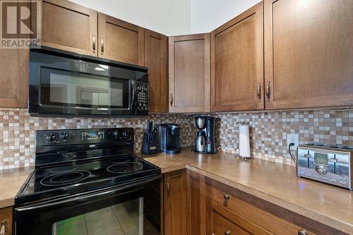 654 Cook Road Unit# 439, Kelowna, BC - Indoor Photo Showing Kitchen