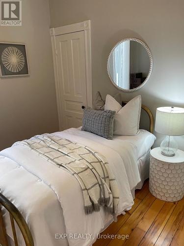 63 Askin Street, London, ON - Indoor Photo Showing Bedroom