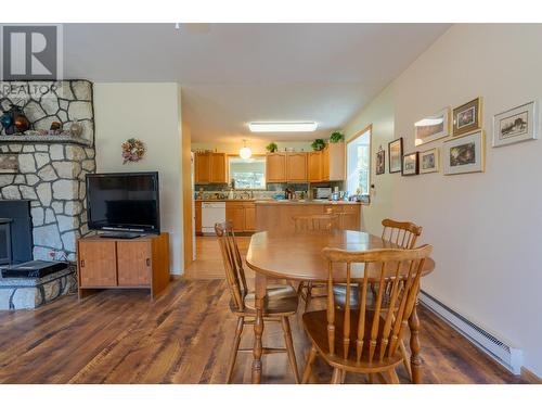 2350 Fife Road, Christina Lake, BC - Indoor Photo Showing Dining Room