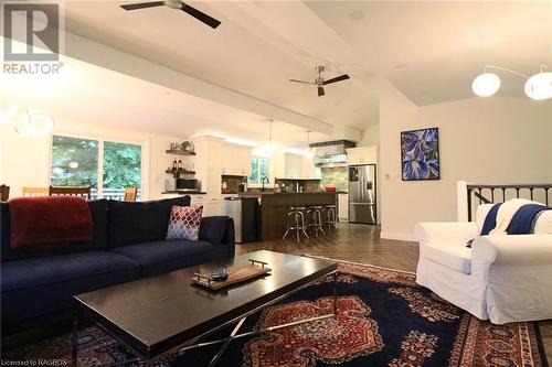 208 Pellisier Street, Eugenia, ON - Indoor Photo Showing Living Room