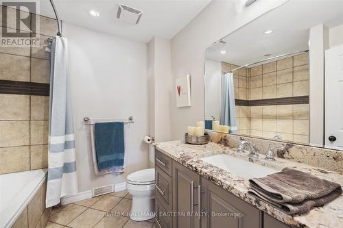 923 Skyline Road, Smith-Ennismore-Lakefield, ON - Indoor Photo Showing Bathroom