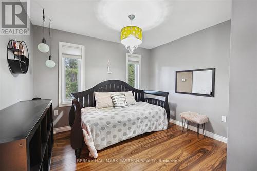 923 Skyline Road, Smith-Ennismore-Lakefield, ON - Indoor Photo Showing Bedroom