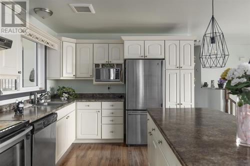 8450 Highway 17, Bruce Mines, ON - Indoor Photo Showing Kitchen