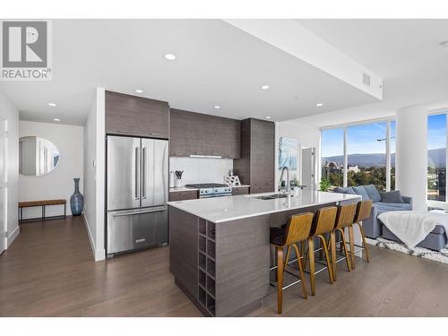 1191 Sunset Drive Unit# 704, Kelowna, BC - Indoor Photo Showing Kitchen