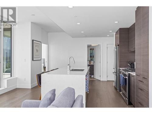 1191 Sunset Drive Unit# 704, Kelowna, BC - Indoor Photo Showing Kitchen With Double Sink With Upgraded Kitchen