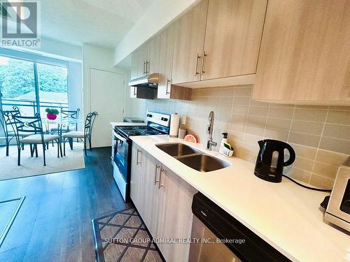 309 - 1 Falaise Road, Toronto (West Hill), ON - Indoor Photo Showing Kitchen With Double Sink