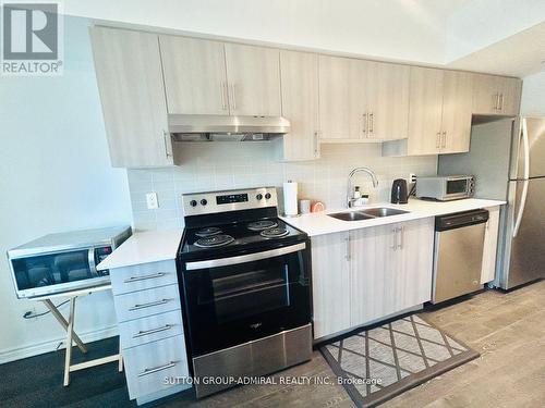 309 - 1 Falaise Road, Toronto (West Hill), ON - Indoor Photo Showing Kitchen With Stainless Steel Kitchen With Double Sink