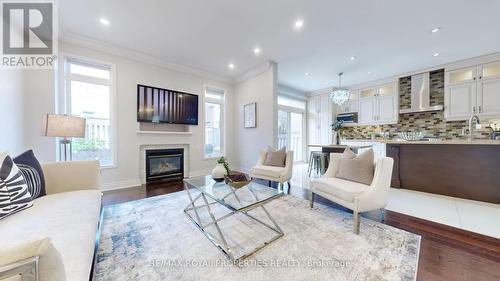 7 Sun Valley Drive, Richmond Hill (Rouge Woods), ON - Indoor Photo Showing Living Room With Fireplace